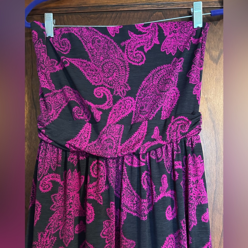 Fantastic Fawn Strapless Dress in Pink and charcoal